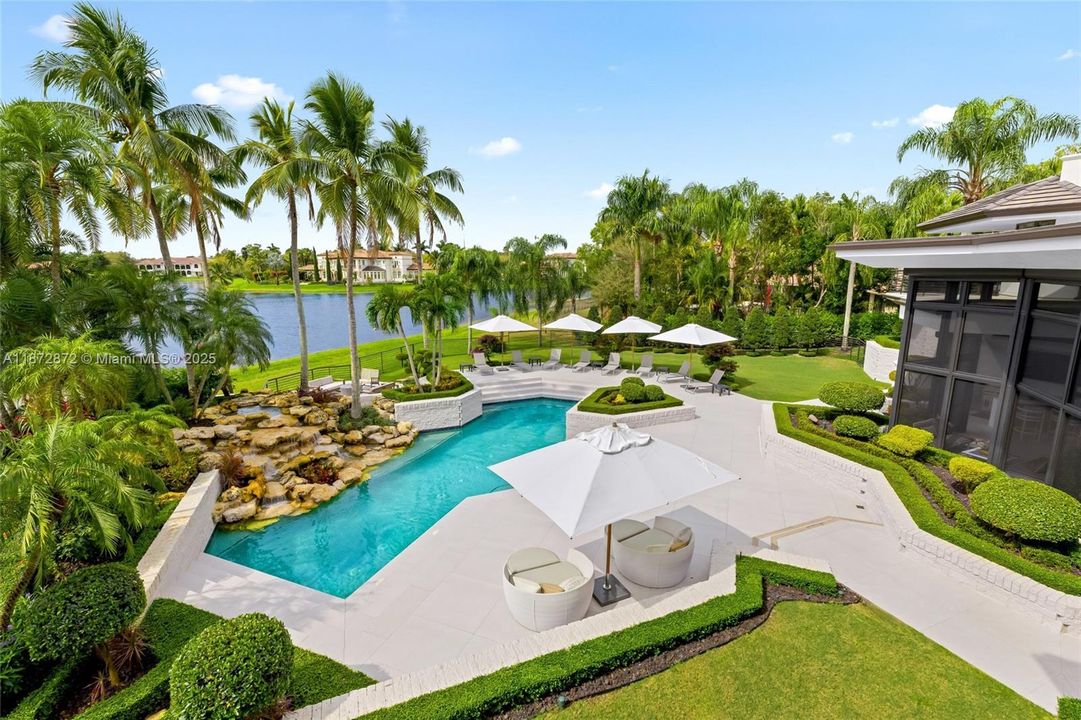 En Venta: $10,995,000 (6 camas, 7 baños, 10635 Pies cuadrados)