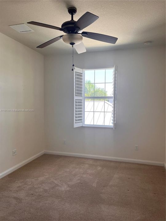 Recently Rented: $3,950 (3 beds, 2 baths, 1890 Square Feet)