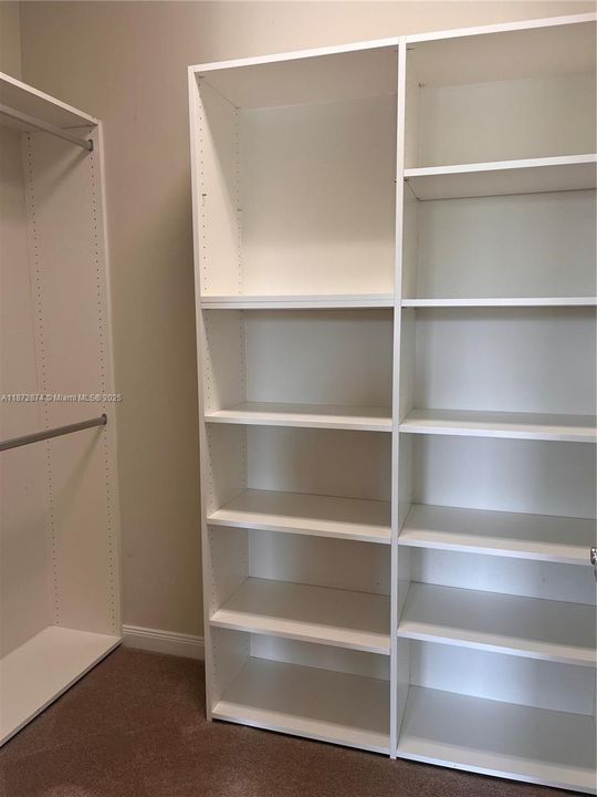 Recently Rented: $3,950 (3 beds, 2 baths, 1890 Square Feet)