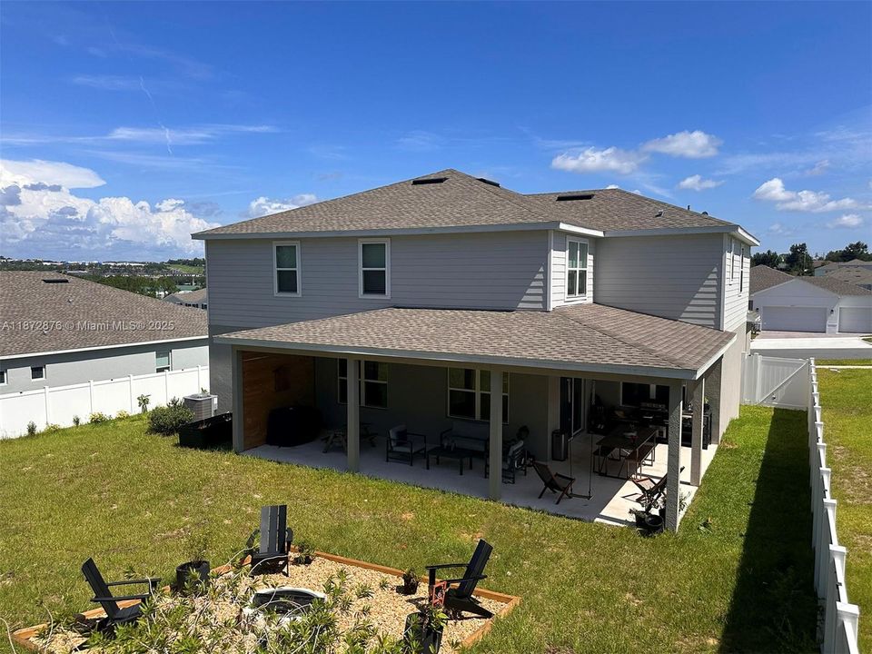 For Sale: $715,000 (5 beds, 4 baths, 3304 Square Feet)