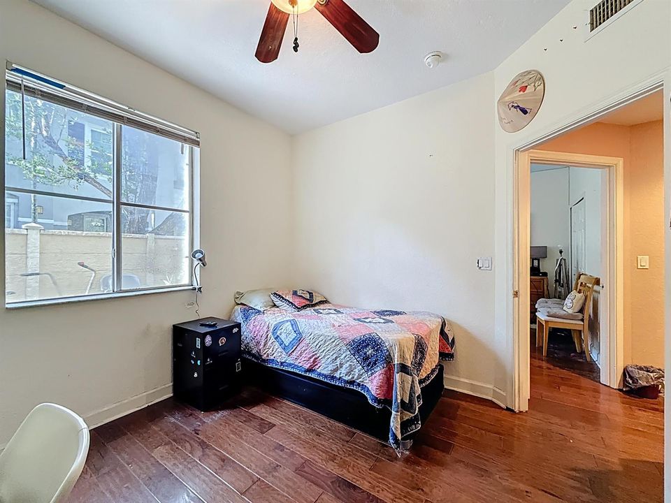 312 Bayfront Drive-47