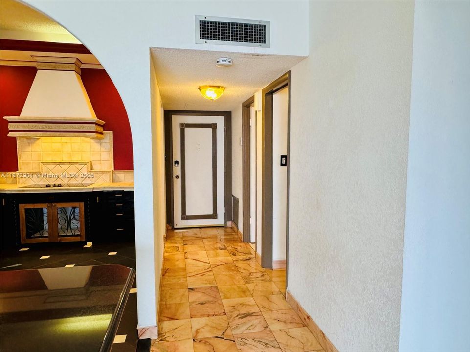 For Sale: $499,555 (3 beds, 3 baths, 2570 Square Feet)