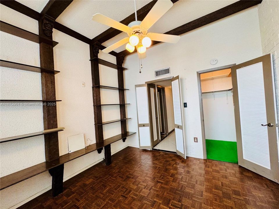 For Sale: $499,555 (3 beds, 3 baths, 2570 Square Feet)