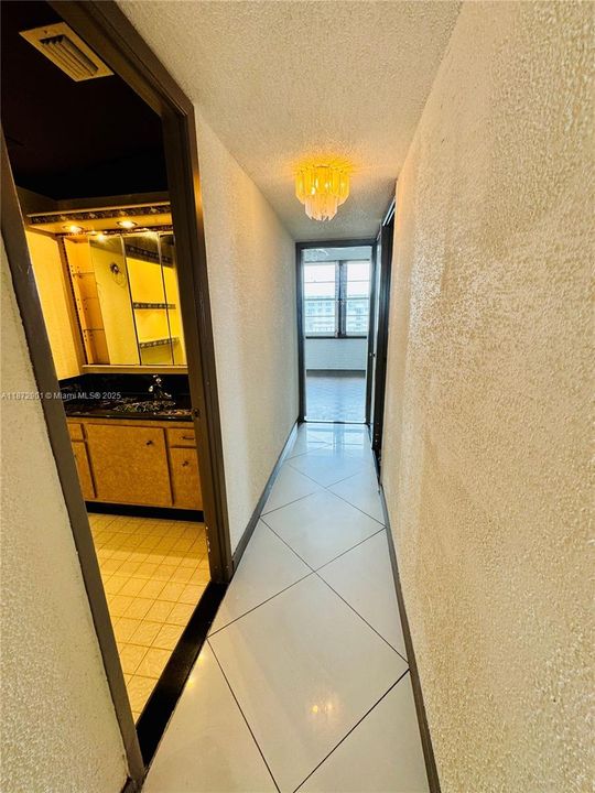 For Sale: $499,555 (3 beds, 3 baths, 2570 Square Feet)