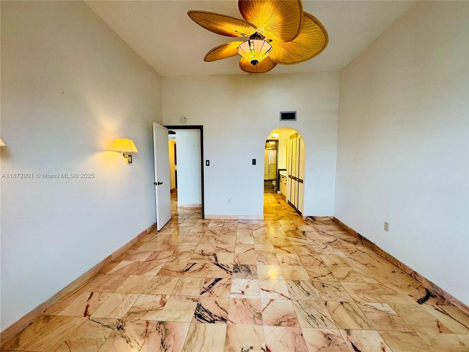 For Sale: $499,555 (3 beds, 3 baths, 2570 Square Feet)