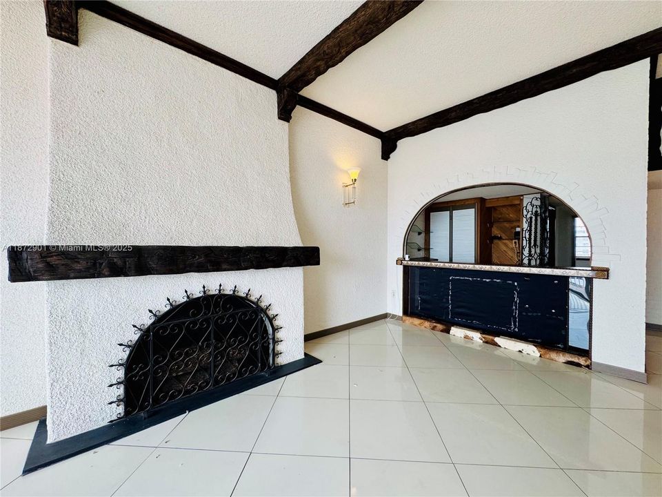 For Sale: $499,555 (3 beds, 3 baths, 2570 Square Feet)