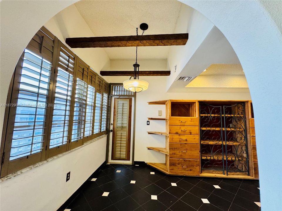 For Sale: $499,555 (3 beds, 3 baths, 2570 Square Feet)