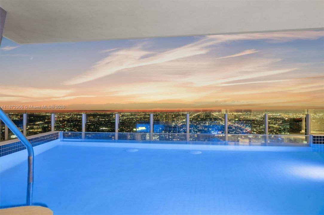 待售: $28,600,000 (5 贝兹, 6 浴室, 9063 平方英尺)