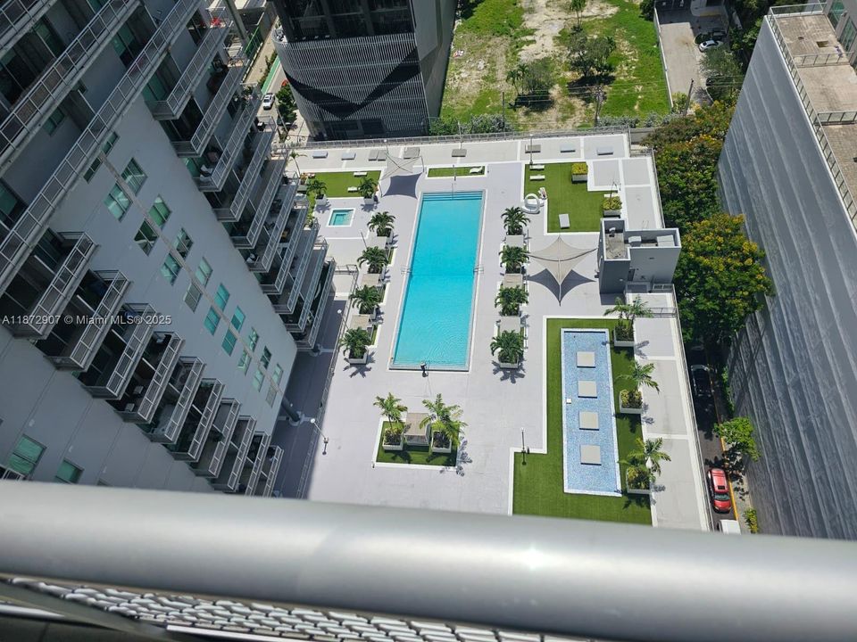 待售: $464,700 (2 贝兹, 2 浴室, 1113 平方英尺)