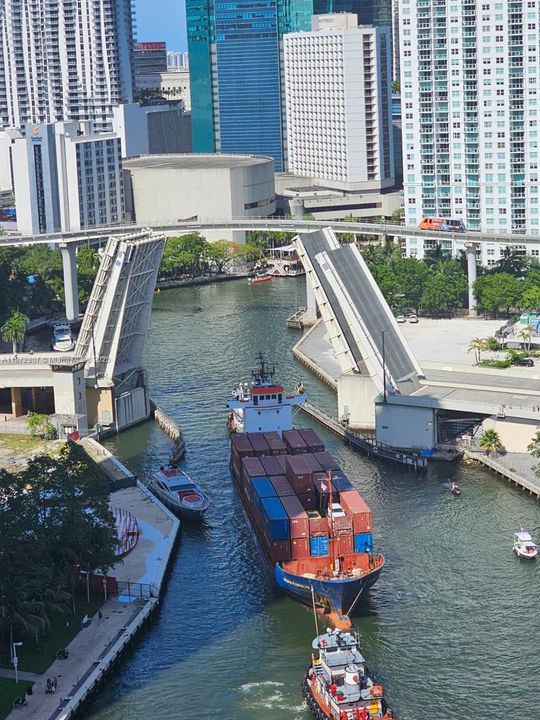 待售: $464,700 (2 贝兹, 2 浴室, 1113 平方英尺)