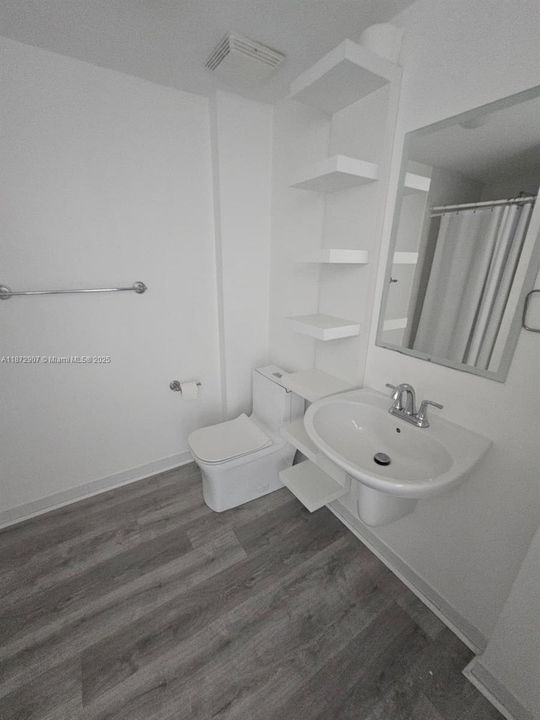 待售: $464,700 (2 贝兹, 2 浴室, 1113 平方英尺)