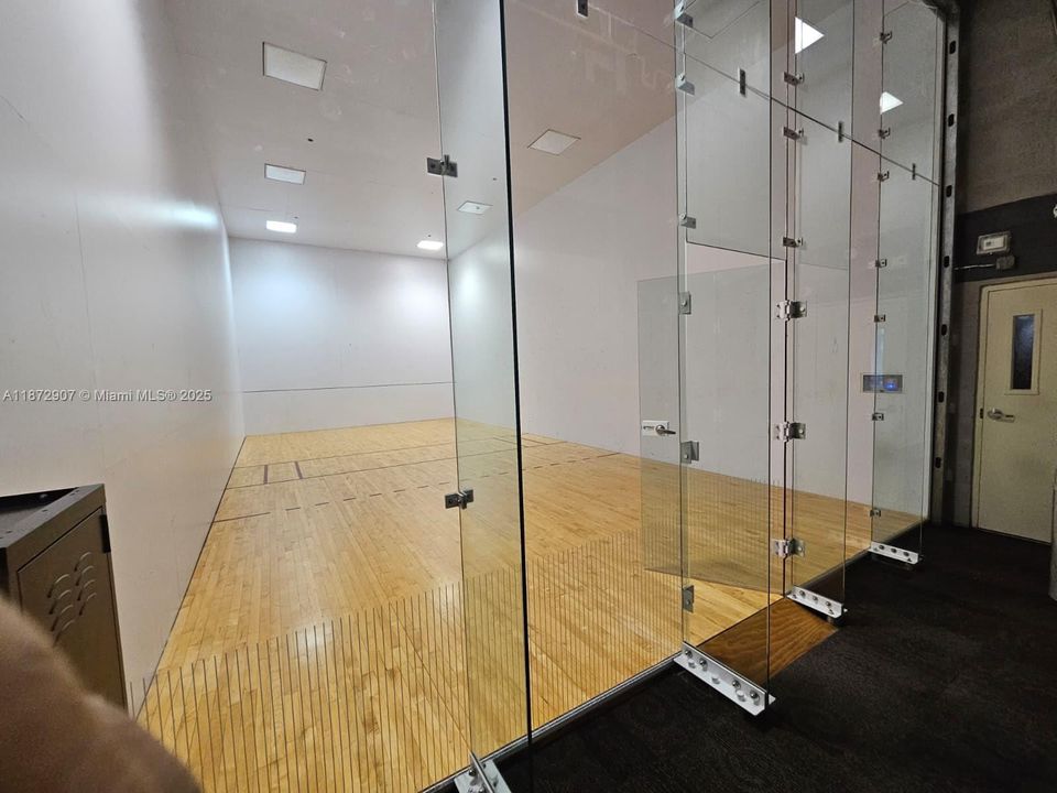 待售: $464,700 (2 贝兹, 2 浴室, 1113 平方英尺)