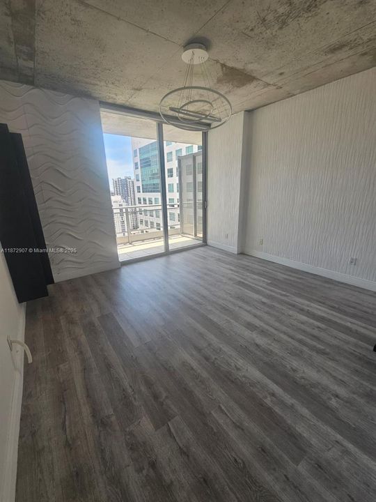 待售: $464,700 (2 贝兹, 2 浴室, 1113 平方英尺)