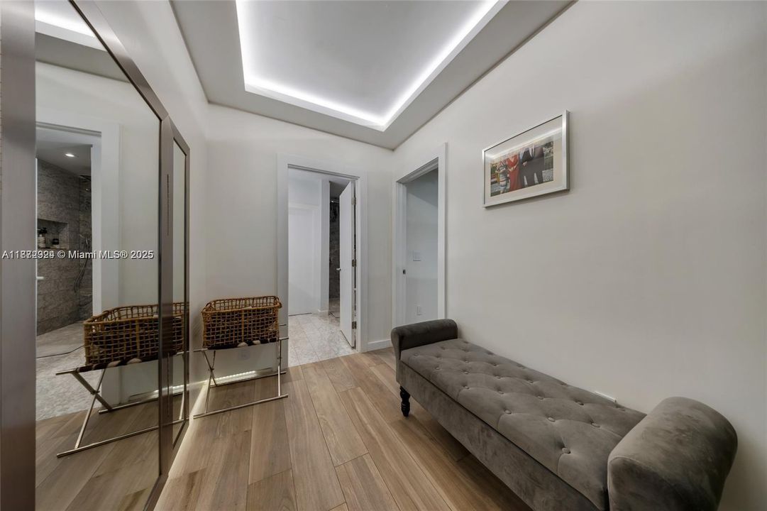 В аренду: $26,000 (5 спален, 4 ванн, 3454 Квадратных фут)