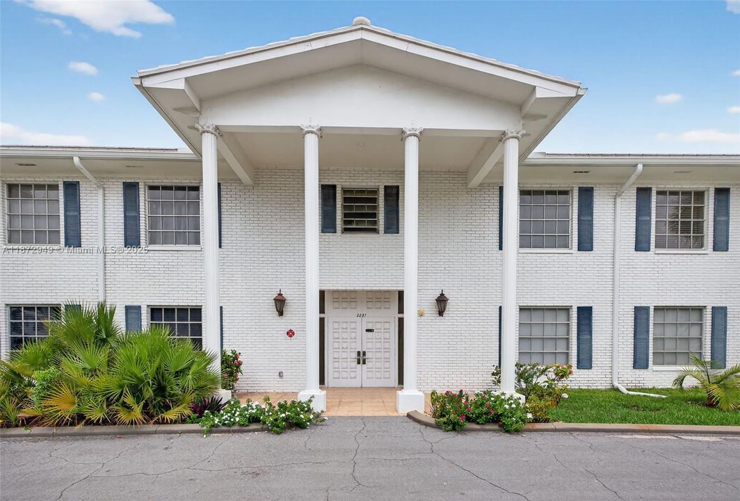 На продажу: $129,000 (1 спален, 1 ванн, 756 Квадратных фут)