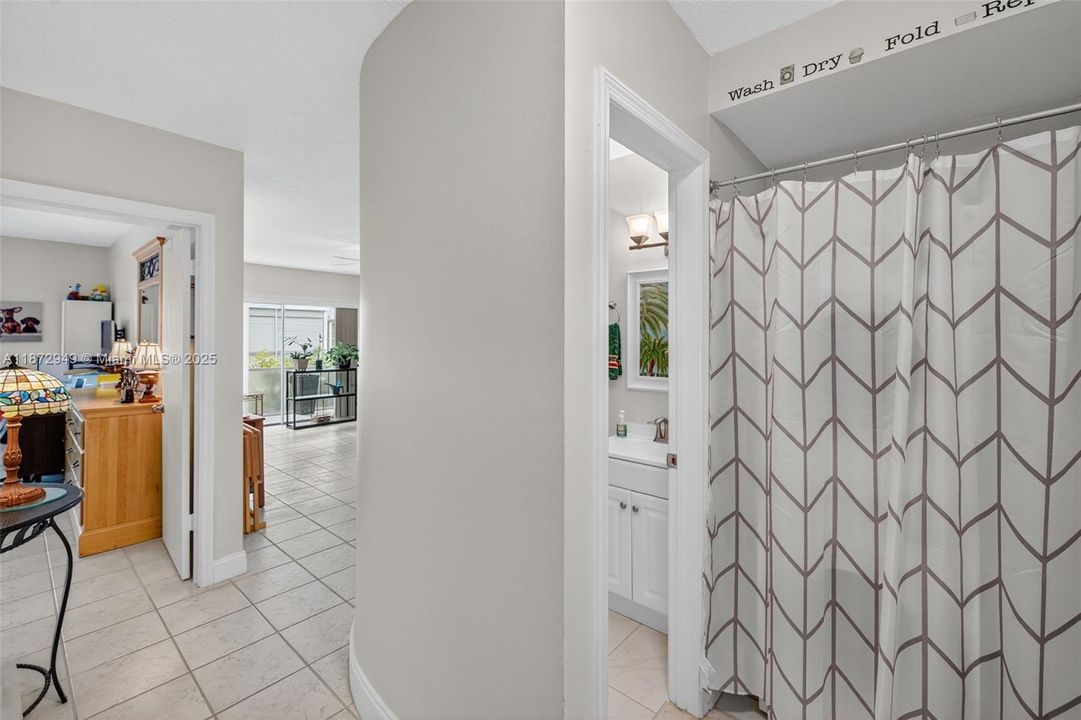 На продажу: $129,000 (1 спален, 1 ванн, 756 Квадратных фут)