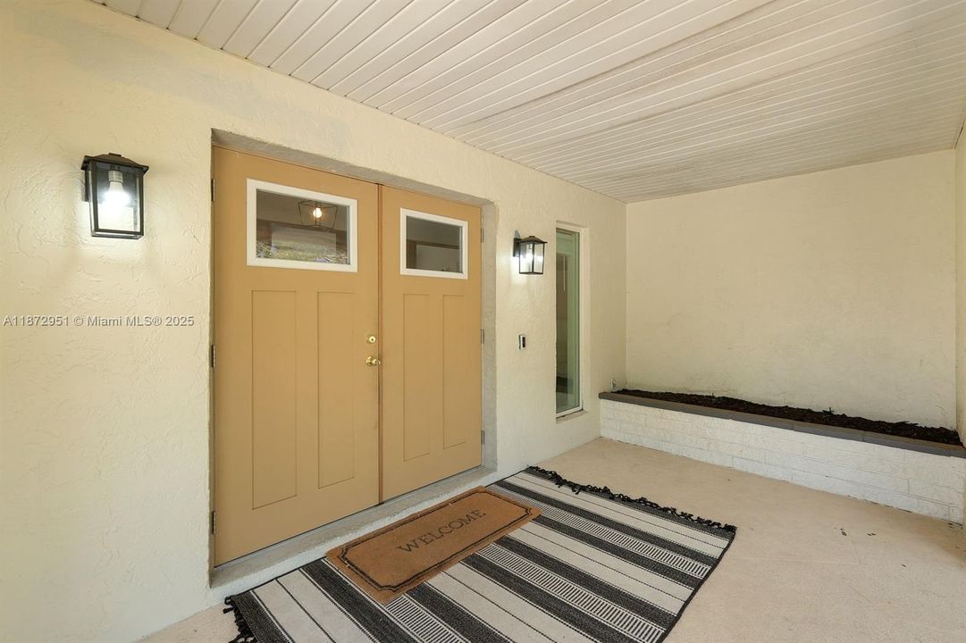 En Venta: $549,900 (3 camas, 2 baños, 0 Pies cuadrados)