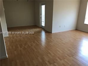 待售: $165,000 (1 贝兹, 1 浴室, 713 平方英尺)