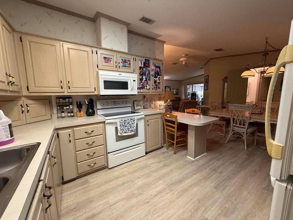 Kitchen 2