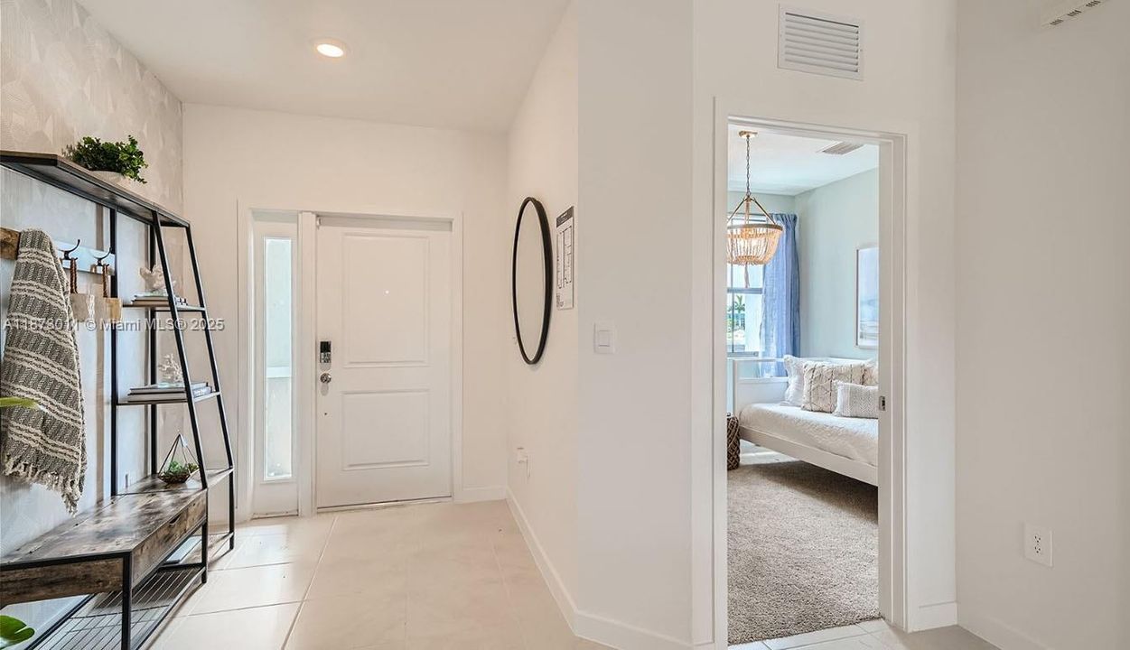 Recently Sold: $379,000 (3 beds, 3 baths, 1380 Square Feet)