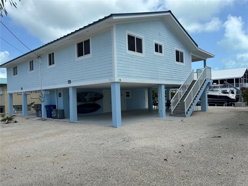 最近租的: $3,500 (2 贝兹, 1 浴室, 840 平方英尺)