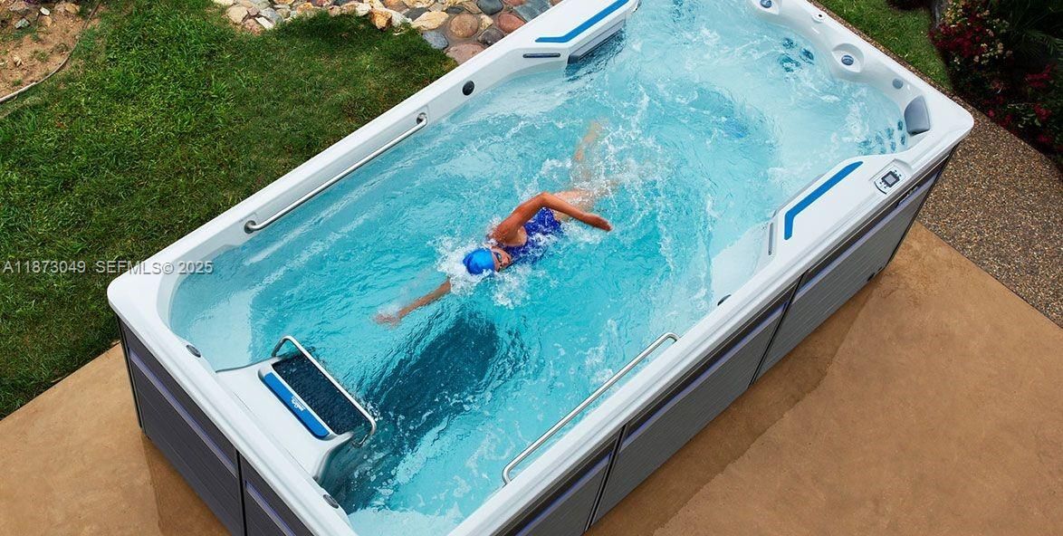 На продажу: $1,149,995 (6 спален, 4 ванн, 3424 Квадратных фут)