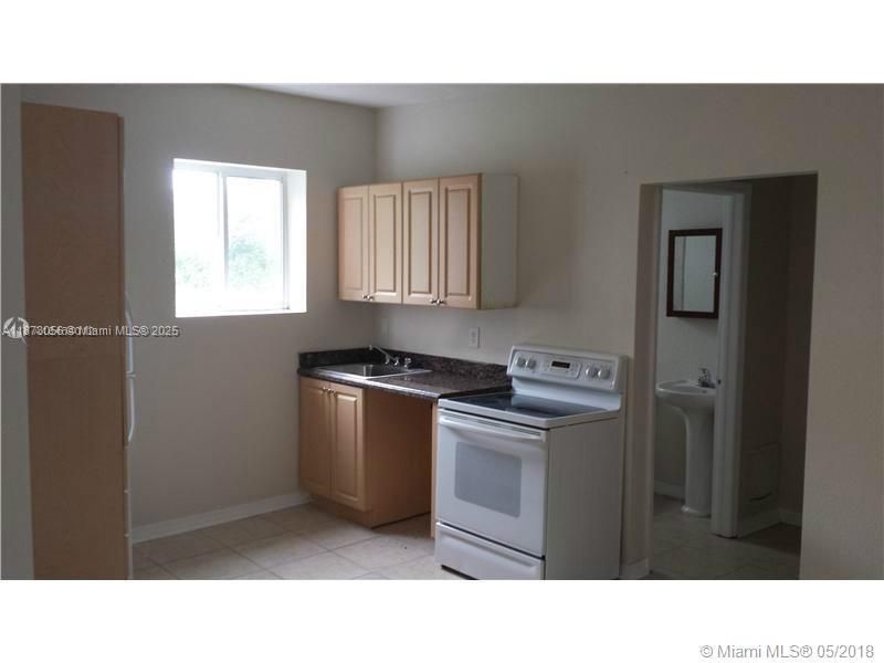 Recientemente alquilado: $1,350 (1 camas, 1 baños, 465 Pies cuadrados)