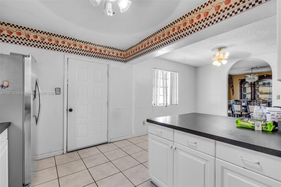 合同活跃: $419,900 (3 贝兹, 2 浴室, 2031 平方英尺)