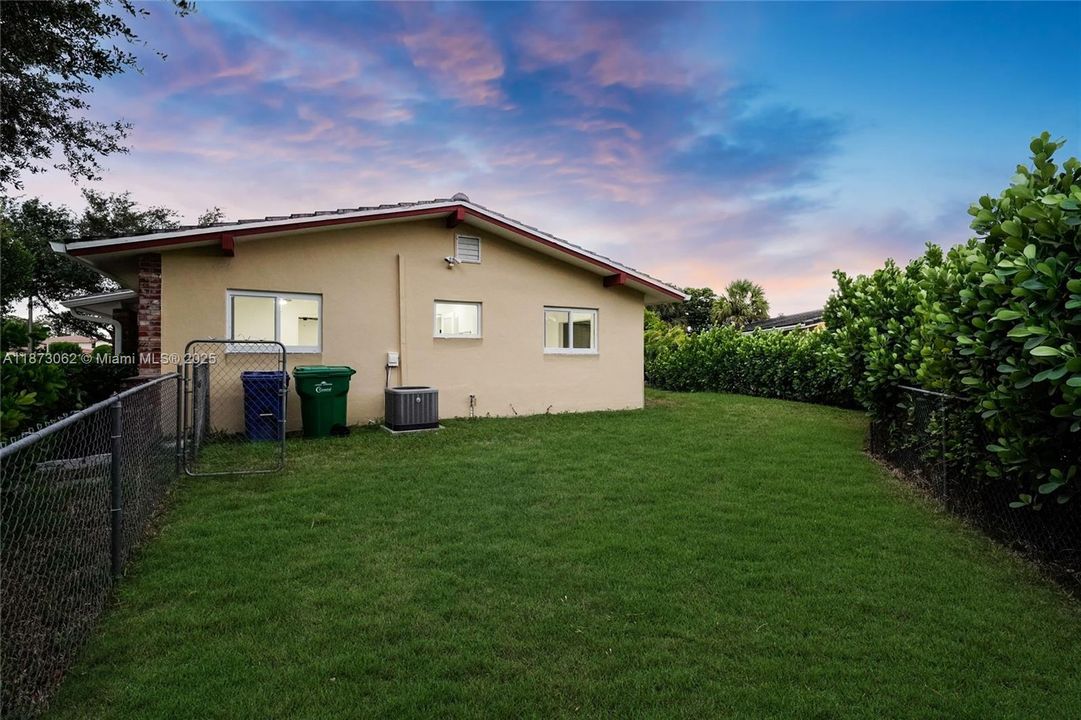 Active With Contract: $769,900 (0 beds, 0 baths, 2296 Square Feet)