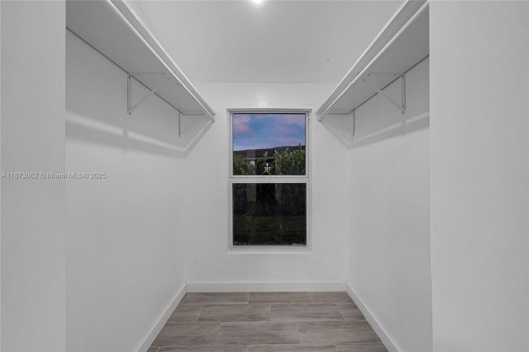 Active With Contract: $769,900 (0 beds, 0 baths, 2296 Square Feet)