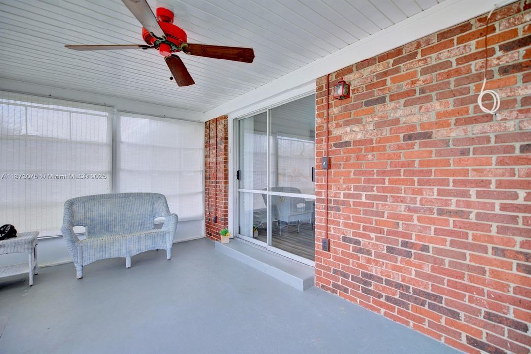 For Sale: $307,000 (4 beds, 2 baths, 1794 Square Feet)