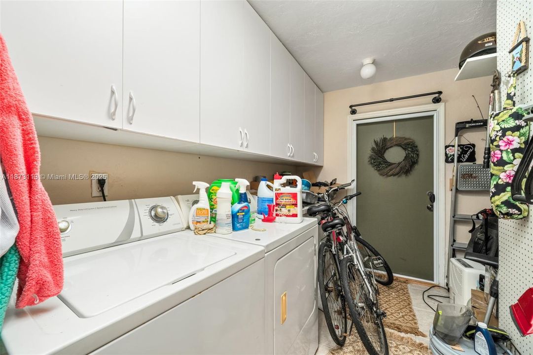 待售: $159,900 (2 贝兹, 2 浴室, 1482 平方英尺)