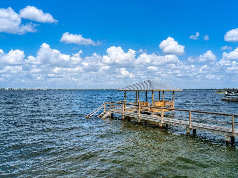 待售: $159,900 (2 贝兹, 2 浴室, 1482 平方英尺)