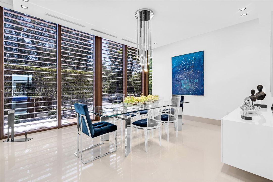 Active With Contract: $50,000 (4 beds, 4 baths, 5119 Square Feet)