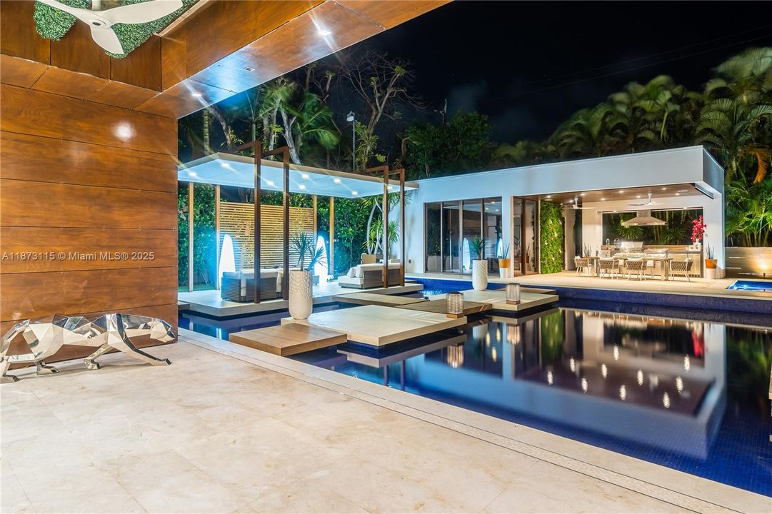 Active With Contract: $50,000 (4 beds, 4 baths, 5119 Square Feet)