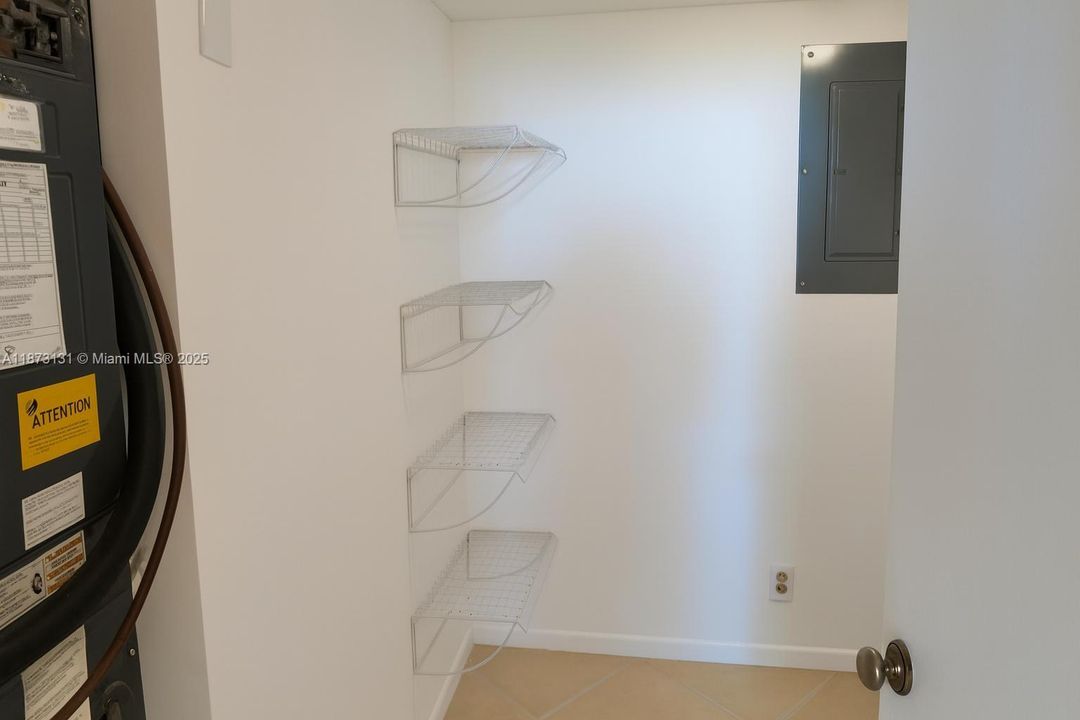Недавно арендовано: $2,450 (2 спален, 2 ванн, 1090 Квадратных фут)