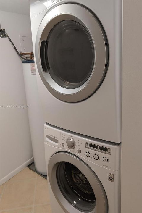 Недавно арендовано: $2,450 (2 спален, 2 ванн, 1090 Квадратных фут)