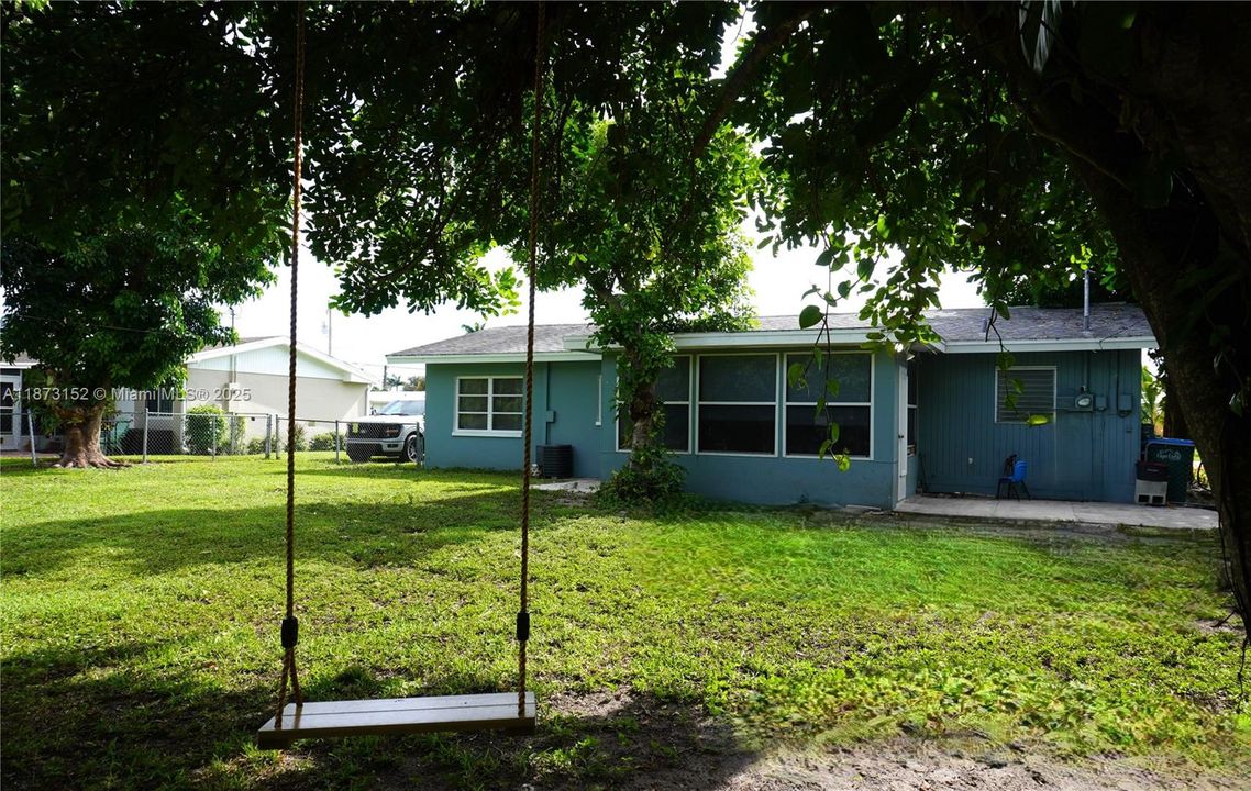 En Venta: $214,900 (2 camas, 1 baños, 822 Pies cuadrados)