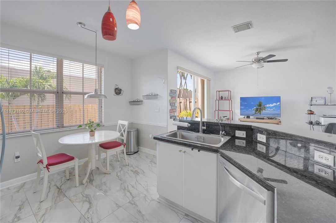 For Sale: $674,500 (3 beds, 2 baths, 1659 Square Feet)