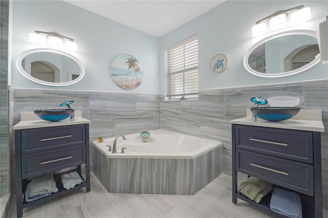 For Sale: $674,500 (3 beds, 2 baths, 1659 Square Feet)