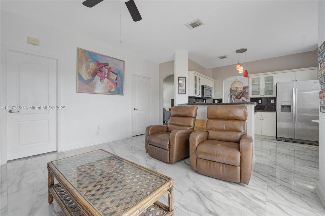 For Sale: $674,500 (3 beds, 2 baths, 1659 Square Feet)