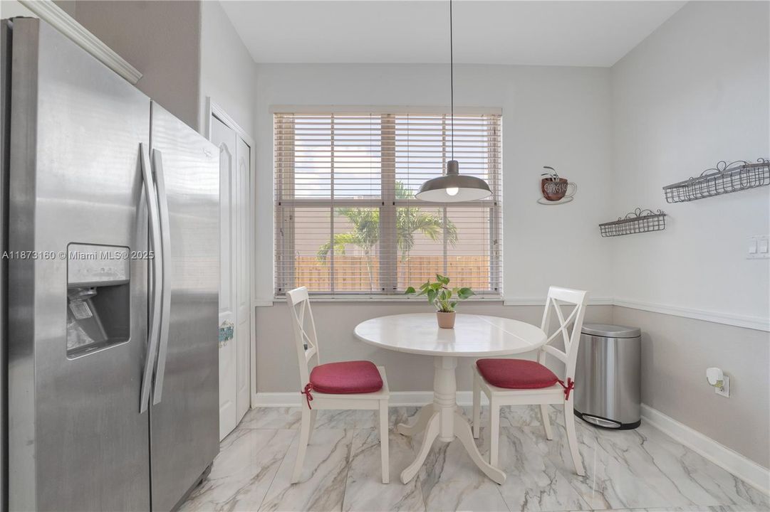 For Sale: $674,500 (3 beds, 2 baths, 1659 Square Feet)