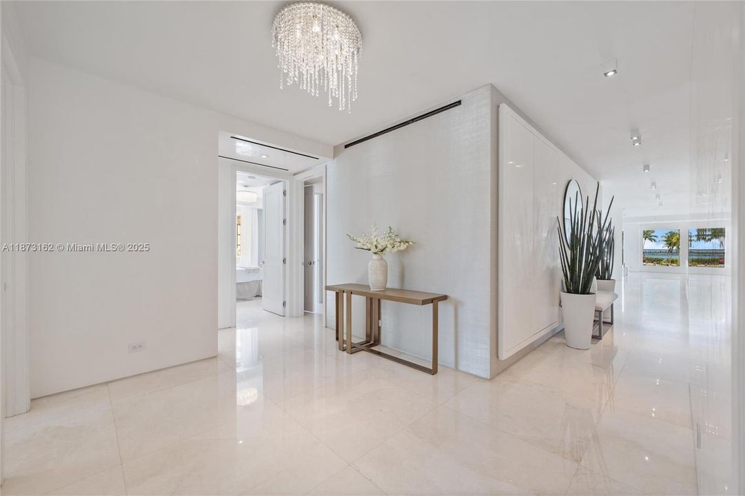 待售: $10,800,000 (4 贝兹, 3 浴室, 3580 平方英尺)