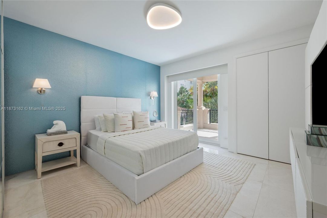 待售: $10,800,000 (4 贝兹, 3 浴室, 3580 平方英尺)