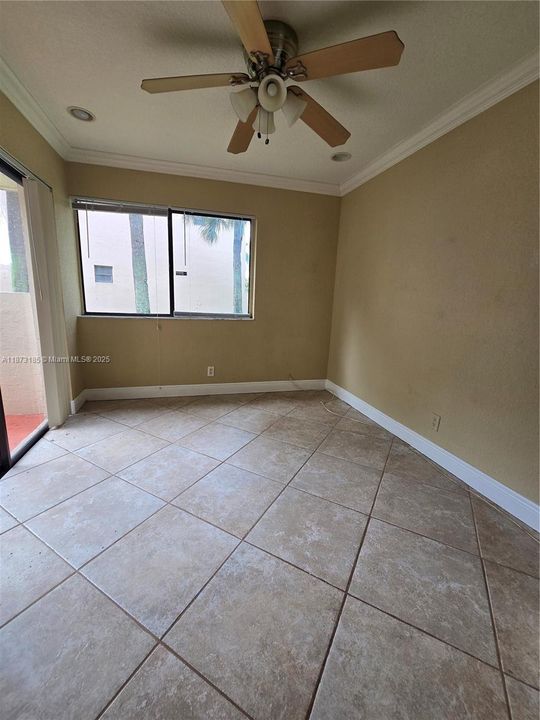 最近租的: $2,900 (3 贝兹, 3 浴室, 8264 平方英尺)