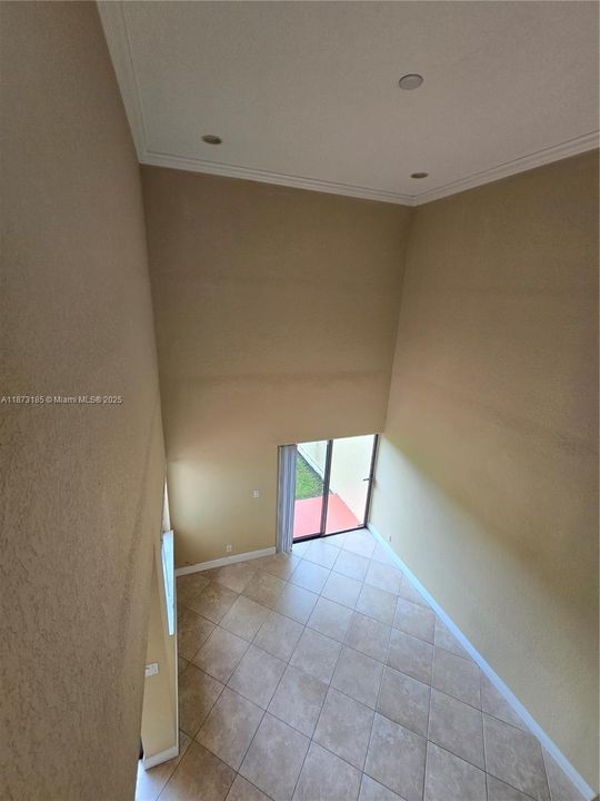 最近租的: $2,900 (3 贝兹, 3 浴室, 8264 平方英尺)