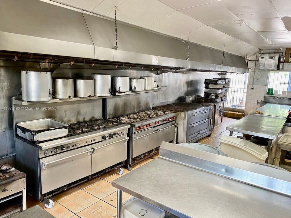 На продажу: $2,750,000 (0 спален, 0 ванн, 0 Квадратных фут)