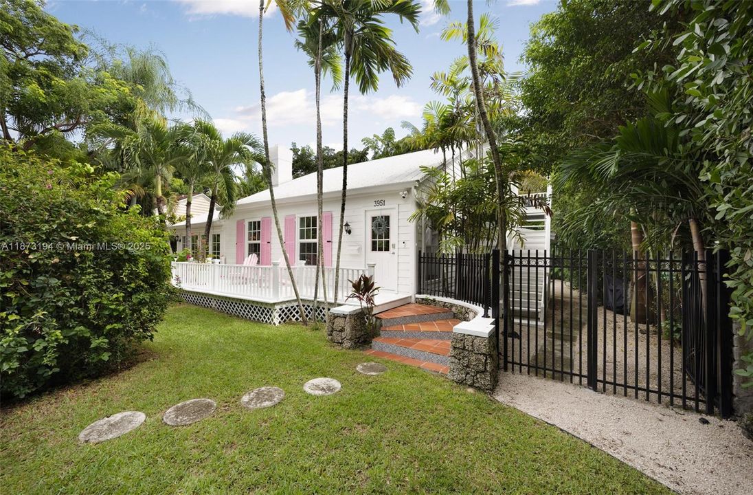 En Venta: $1,875,000 (2 camas, 2 baños, 1598 Pies cuadrados)