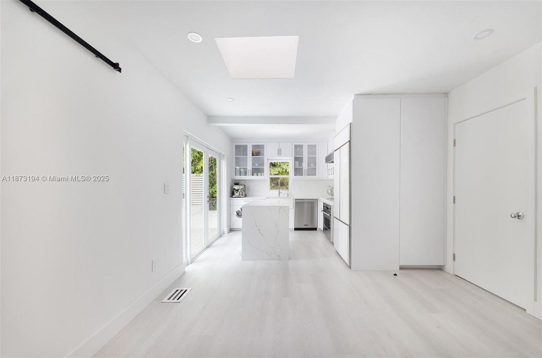 En Venta: $1,875,000 (2 camas, 2 baños, 1598 Pies cuadrados)