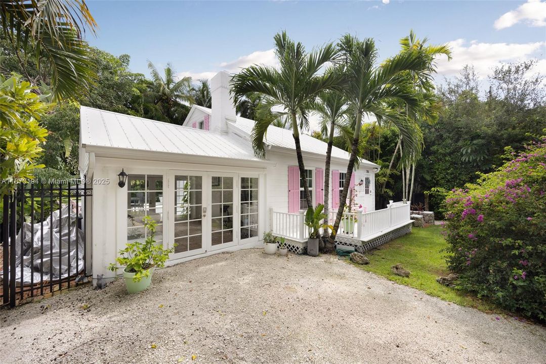 En Venta: $1,875,000 (2 camas, 2 baños, 1598 Pies cuadrados)